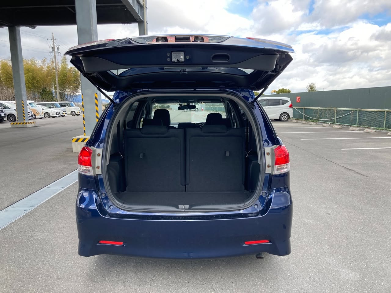 A picture of 2010 Toyota wish