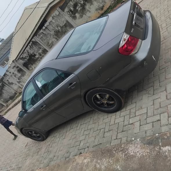 A picture of FOR SALE Toyota camry 2004 model working perfectly with good
