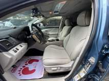 A picture of Brand Toyota Model Venza
