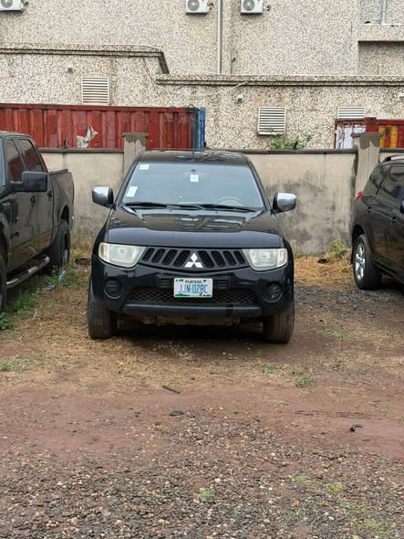 A picture of MITSUBISHI L200 TRUCK 2009
