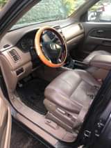 A picture of 2004 Honda pilot available for sale in Lagoscar in good