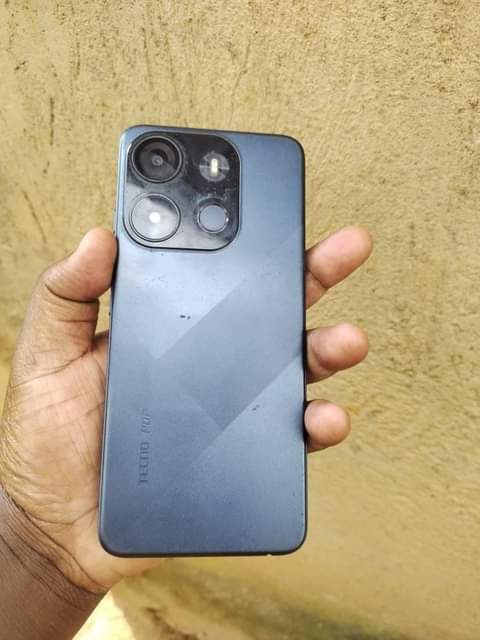 A picture of Genuine techno pop 7 pro on sale