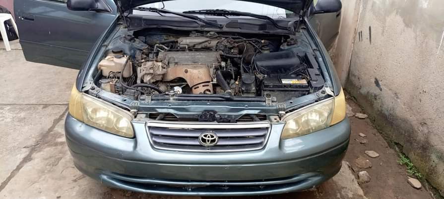 A picture of URGENT AWOOF TOKS TOYOTA CAMRY 2001 MODEL TOKUNBO STANDARD