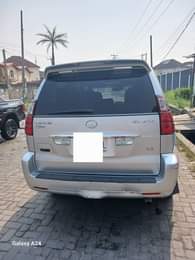 A picture of Lexus GX470 Model 2008 Pure first body engine super sound