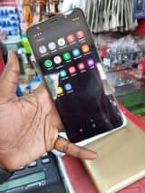 A picture of Samsung galaxy A7