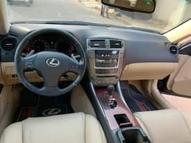 A picture of IS250