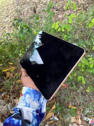 A picture of iPad Air 4 256 ICLOUD 12 