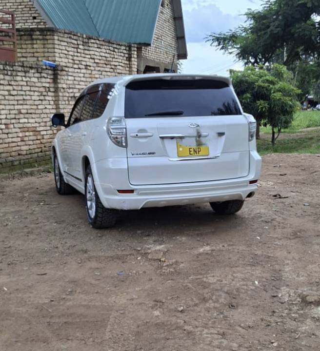 A picture of Toyota Vanguard0754693556 Cc 2360 Year 2012 Milion 34 Location Songwe