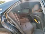 A picture of TOYOTA CROWN