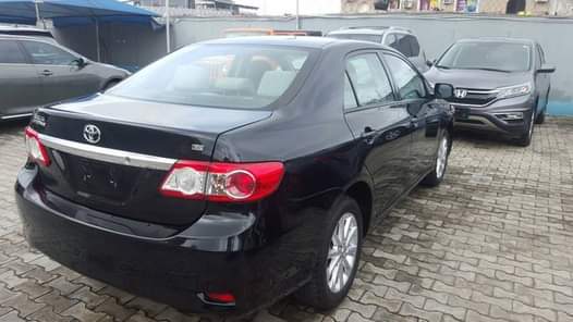 A picture of TOKUNBO Toyota corolla 2013 for sale Fabric interior Alloy wheels