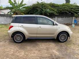 A picture of TOYOTA IST INAUZWA 11.8M