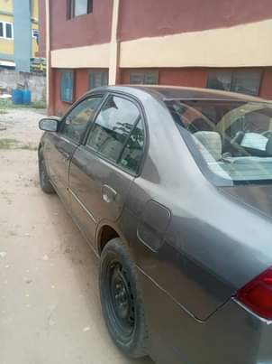 A picture of Honda Civic 2005 model