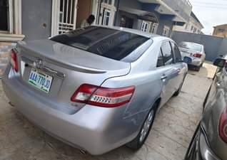 A picture of Toyota Camry 2010 V6 engine