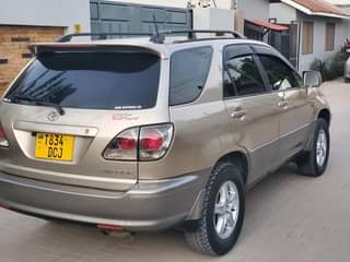 A picture of TOYOTA HARRIER DCJ