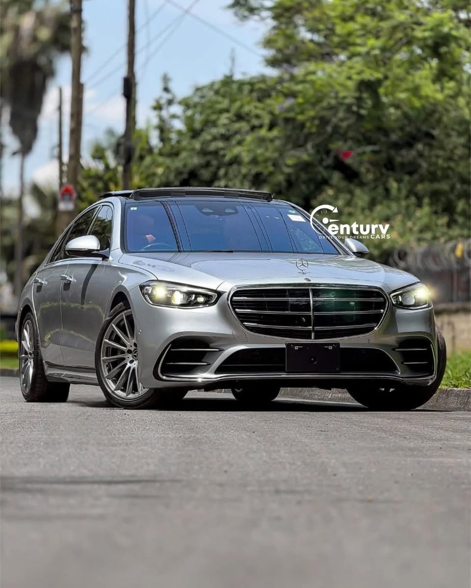 A picture of MERCEDES BENZ S