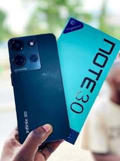 A picture of INFINIX NOTE 30 BLAND NEW GB 256 RAMU 8