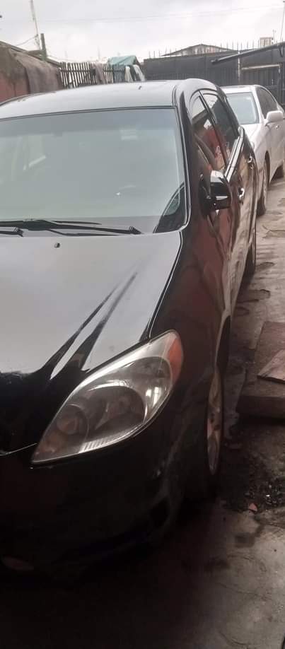A picture of Toyota Matrix 03