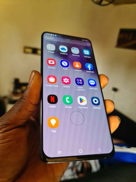 A picture of Very clean Samsung s20 plus 5G 12gb ram 128gb inbuilt