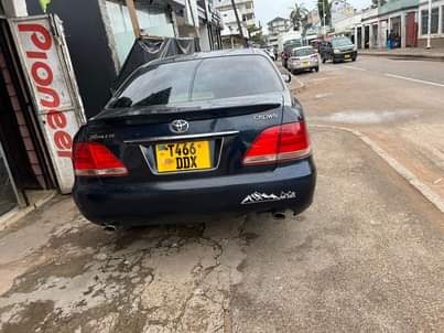A picture of CROWN ATHLETE mwanza m6 9 call WhatsApp 0686108116