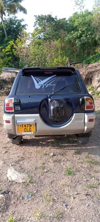 A picture of Toyota rav 4 inauzwa 0755 294 764