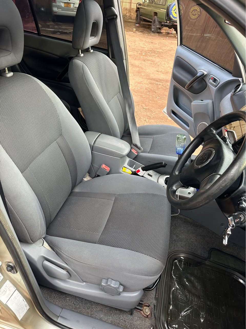 A picture of Toyota Rav 4