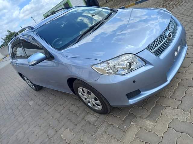 toyota fielder