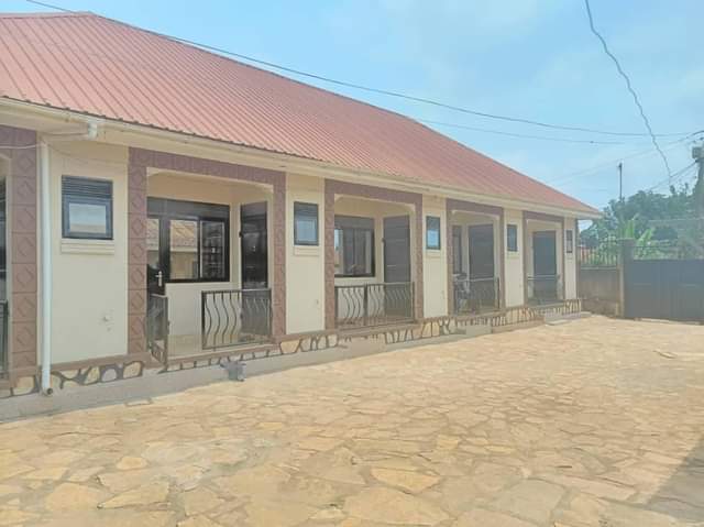 A picture of Double room rentals for sale at bweyogerere