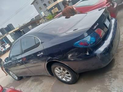 A picture of 2003 Lexus Es300 Formica