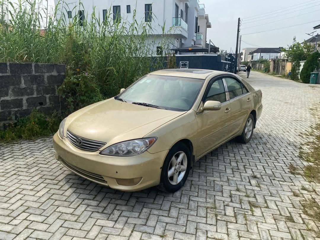 A picture of Neatly used Camry 2004 Untouched 4plug Engine Gear