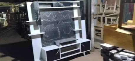 A picture of Robert Jones furniture company what s up number 0754012983
