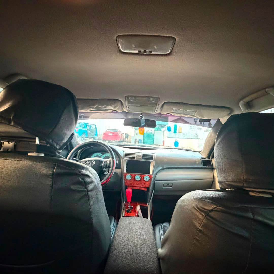 A picture of Toyota Camry SE
