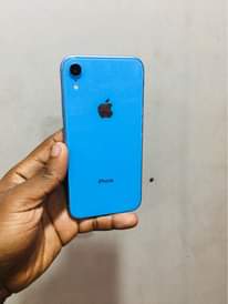 A picture of iPhone XR imesahalika password Gb 128 Fac id ipo Bh