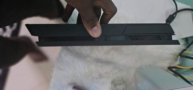 A picture of Ps4 slim