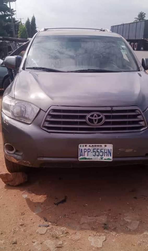 A picture of Toyota hylander