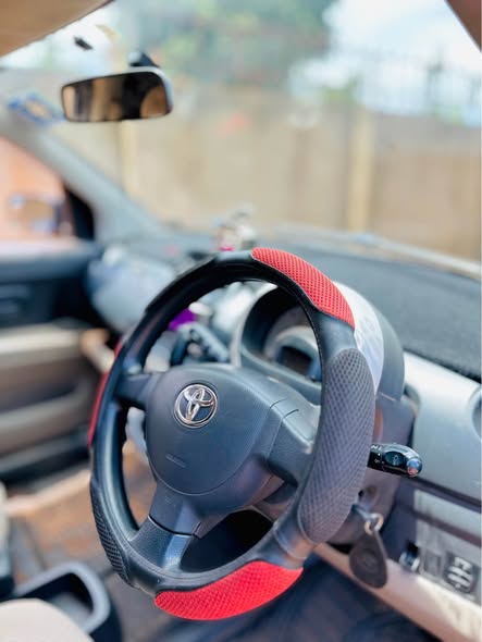 A picture of Toyota passo