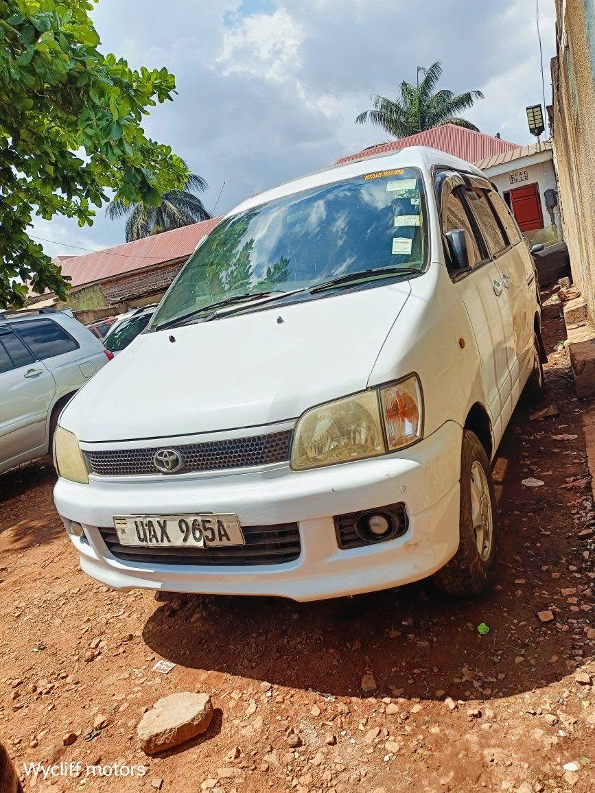 used toyota noah