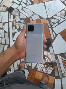A picture of SIMU KALI BALAA BEI SAWA NA BURE SAMSUNG A42 5G