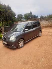 A picture of Toyota sienta