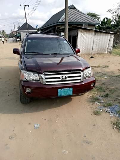 A picture of Toyota highlander