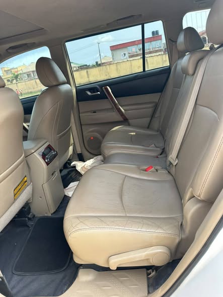 A picture of 2012 toyota highlander Limited Edition