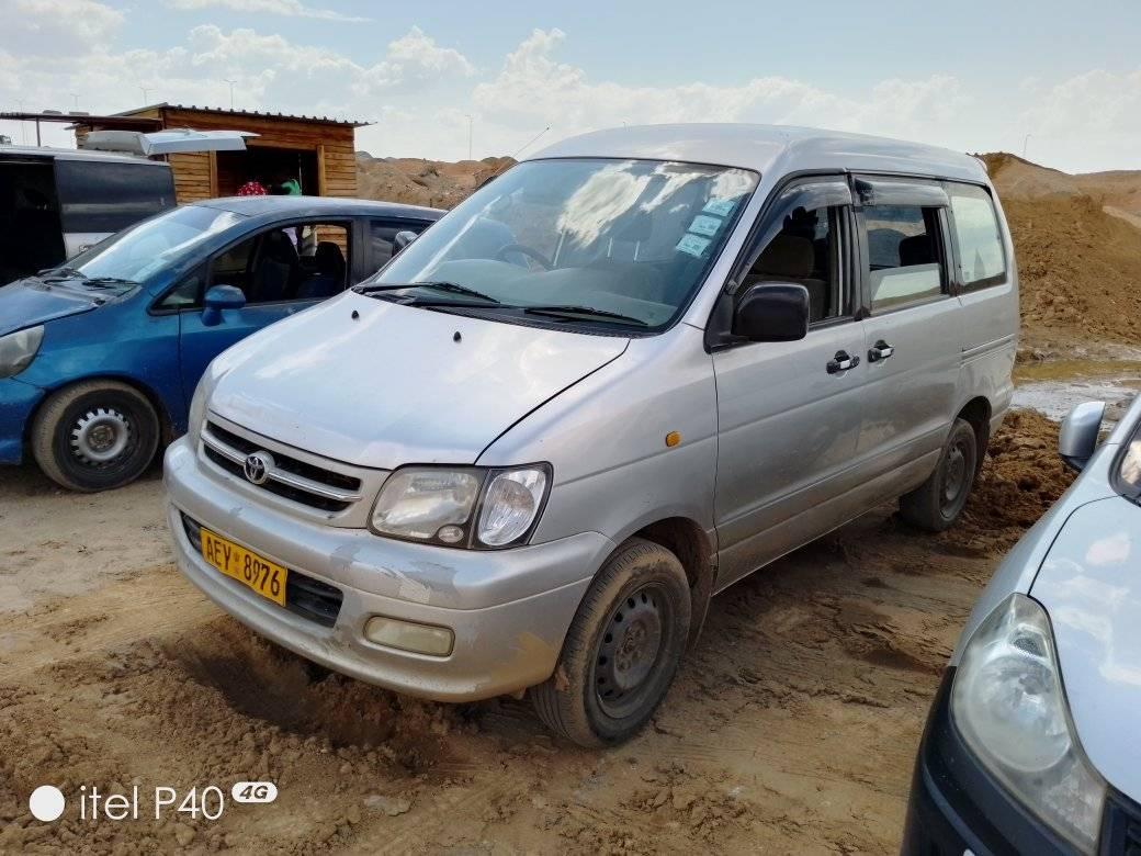 used toyota noah