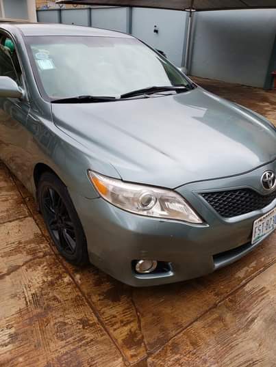 A picture of Toyota Camry 2011