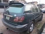 A picture of Lexus Rx300 05