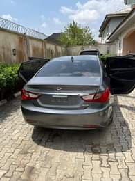 A picture of HYUNDAI SONATA FAST DEAL Model 2013 Catalyst intact Duties duly