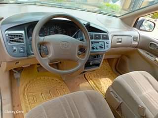 A picture of Toyota Sienna 7 Seater