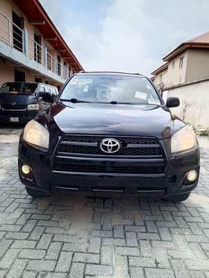 A picture of Toks Toyota Rav 4