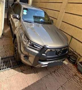used toyota hilux