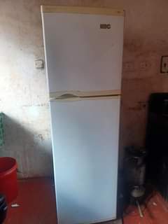 classifieds/fridges