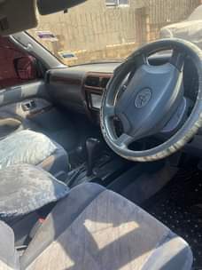 A picture of 1999 Toyota Land Cruiser