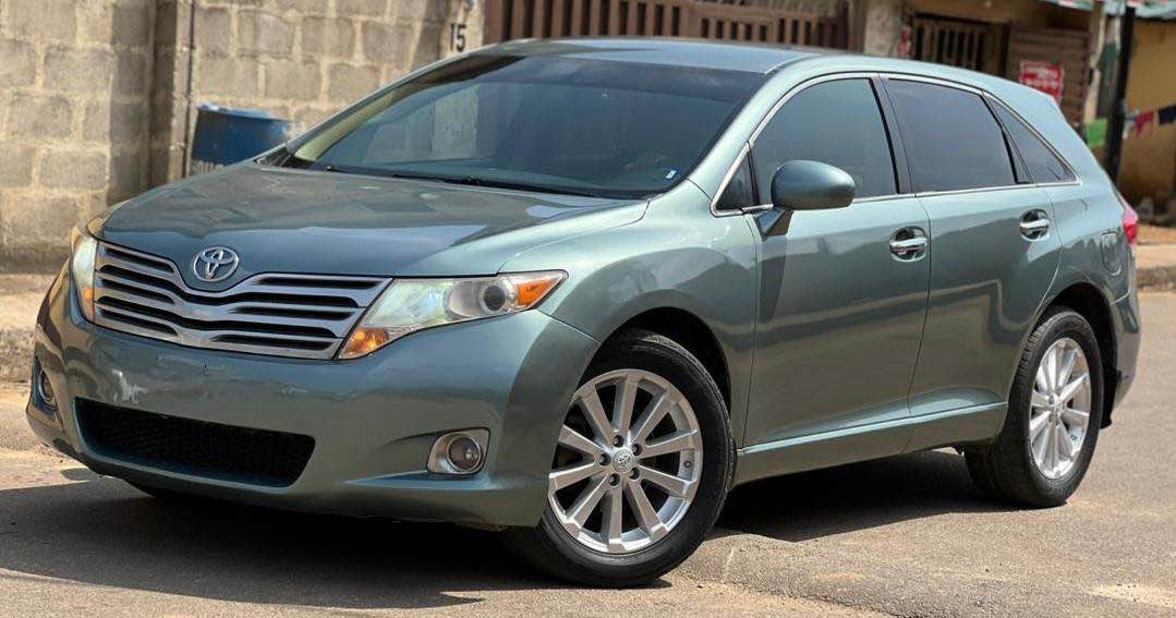 A picture of Toyota Venza 2011 Toks Standard N12 000 000 00